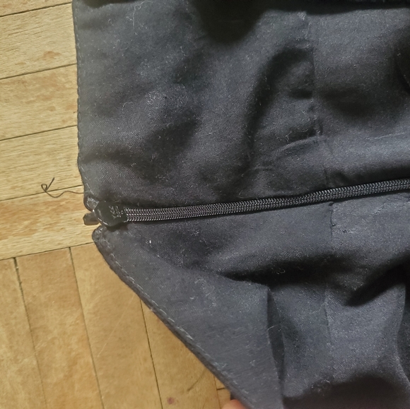 💥3 for $15💥 Jessica flowy above the knee skirt 12P - Picture 2 of 5